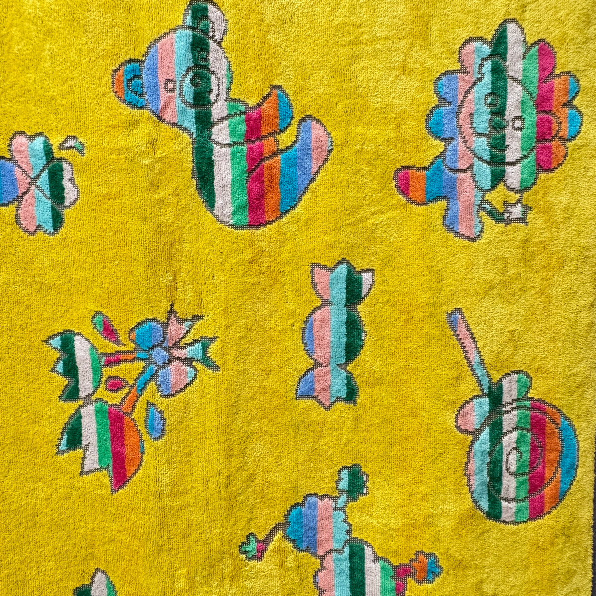 インテリアタオル小 キャンディポップ イエロー 100×180cm
